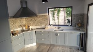 Cocina clásica puertas lacadas